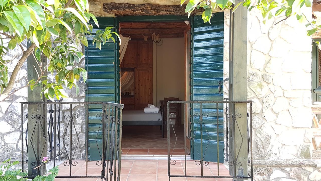 Castello Bellos Villas&Apartments Keri Esterno foto