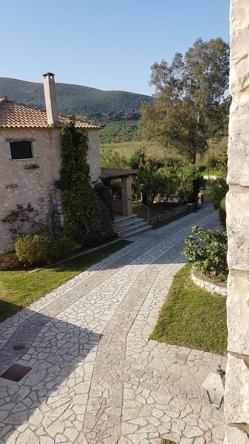 Castello Bellos Villas&Apartments Keri Esterno foto